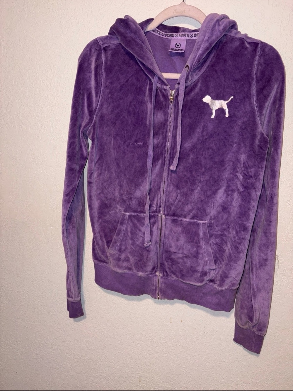 Victoria’s Secret pink 2000s VELOUR jacket